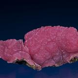 Rhodochrosite
Oppu mine, Nishimeya-mura, Naka-Tsugaru-gun, Aomori Prefecture, Tohoku Region, Honshu Island, Japan
6.1 x 2.7 cm (Author: am mizunaka)