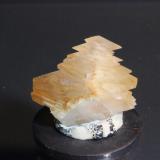 Calcite
White Pigment Quarry, York County, Pennsylvania, USA
5.5 x 4.5 cm (Author: Don Lum)