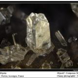 Phillipsite
Perrier, Issoire, Puy-de-Dôme, Auvergne, France
fov 2 mm (Author: ploum)