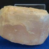 Berilo (variedad morganita)
Teófilo Otoni, Minas Geraes, Brasil
4 x 3 x 2,5 cm. (Autor: Felipe Abolafia)