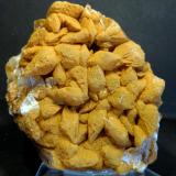 Calcita<br />Cantera Cabezoncillo, Cabeçonet/Alto del Salmitre, Municipio Busot, Comarca Campo de Alicante, Alicante / Alacant, Comunidad Valenciana / Comunitat Valenciana, España<br />7 x 7 x 3 cm.<br /> (Autor: Felipe Abolafia)