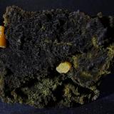 Wulfenite on Mottramite
Ojuela mine, Mun de Mapimi, Durango, Mexico
45 x 35 mm. (Author: nurbo)