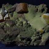 Wulfenite on Mottramite
Ojuela mine, Mun de Mapimi, Durango, Mexico
45 x 35 mm. (Author: nurbo)