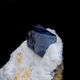 Quartz
La Juanona quarry - Antequera - Málaga - Andalusia - Spain
6,1 x 5,3 cm.
Blue Quartz
Doubly terminated crystal; 1,7 x 1,6 cm. (Author: DAni)