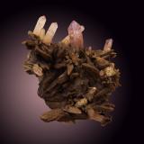 Cuarzo  ( variedad amatista )Piedra Parada (Las Vigas), Municipio Tatatila, Veracruz (Veracruz de Ignacio de la Llave), México9.5 cm. X 8.0 cm. X 4.5 cm. (Autor: jesus salinas)