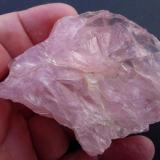 Cuarzo (variedad rosa)Mina Alba II, Oliva de Plasencia, Mancomunidad Trasierra-Tierras de Granadilla, Cáceres, Extremadura, España6 x 6 cm (Autor: javier ruiz martin)