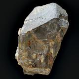 Rutilo<br />Mina Beta, Puerto del Cabril, Hornachuelos, Comarca Valle Medio del Guadalquivir, Córdoba, Andalucía, España<br />Cristal de 4 x 2,5 x 2,5 cm<br /> (Autor: Antonio Carmona)