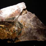 Moscovita<br />Buitrago del Lozoya, Comarca Sierra Norte, Comunidad de Madrid, España<br />53 x  45 x 10 mm<br /> (Autor: José Luis Zamora)