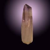 Cuarzo (variedad amatista)Piedra Parada (Las Vigas), Municipio Tatatila, Veracruz (Veracruz de Ignacio de la Llave), México7.0 cm. X 4.5 cm. X 1.7 cm. (Autor: jesus salinas)