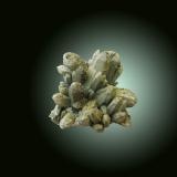 Cuarzo (variedad prasio) con PiritaMina Naica, Naica, Municipio Saucillo, Chihuahua, México3.0 cm. X 3.0 cm. X 1.5 cm. (Autor: jesus salinas)