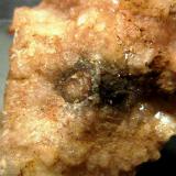 Cuarzo, variedad botroidal<br />Bailén, Comarca Sierra Morena, Jaén, Andalucía, España<br />4 x 2,5 x 1,5 cm.<br /> (Autor: Felipe Abolafia)
