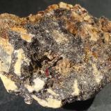 Galena, cerusita<br />Mina Raimunda, El Molar, Comarca Priorat, Tarragona, Cataluña / Catalunya, España<br />3 x 2 x 2 cm<br /> (Autor: Javier Rodriguez)