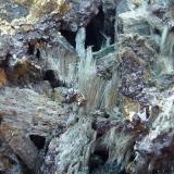 Pirita, Ferro-actinolita, Actinolita, Anfíbol (variedad uralita), Magnetita, CuarzoSan Guillermo Claim, Jerez de los Caballeros, Comarca Sierra Suroeste, Badajoz, Extremadura, Spain6 x 6 cm. (Autor: javier ruiz martin)