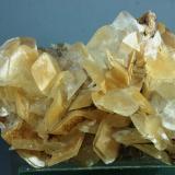 CalcitaCanteras de mármol, Estremoz, Distrito Évora, Província Alentejo Central, Región Alentejo, Portugal93X54X43 mm (Autor: Juan Espino)