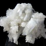 Anhidrita y Calcita.<br />Naica, Municipio Saucillo, Chihuahua, México<br />80x65 mm.<br /> (Autor: Jesus Franquesa Baucells)