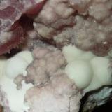 Calcita cobaltifera, calcitaSolita Mine, Peramea, Baix Pallars, Comarca Pallars Sobirà, Lérida / Lleida, Catalonia / Catalunya, Spain3 x 2''5 cm (Autor: phrancko)