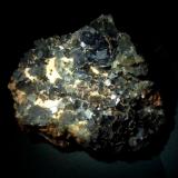 Fluorita y Cuarzo.<br />Mina Matagalls (Minas de Sant Marçal), Sant Marçal, Viladrau, Comarca Osona, Gerona / Girona, Cataluña / Catalunya, España<br />130x120 mm.<br /> (Autor: Jesus Franquesa Baucells)