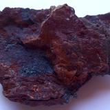 Mullita y hematites<br />Afloramientos de carbón, Utrillas, Comarca Cuencas Mineras, Teruel, Aragón, España<br />5 x 3 cm<br /> (Autor: Cristalino)