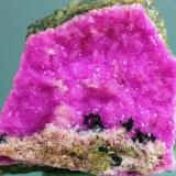 Dolomita (variedad dolomita cobaltífera)<br />Cinturón de cobre de Katanga, Katanga (Shaba), República Democrática del Congo (Zaire)<br />40x30 mm<br /> (Autor: Juan Espino)