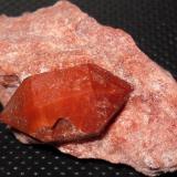 Cuarzo (variedad hematoideo)Domeño, Comarca Los Serranos, Valencia / València, Comunidad Valenciana / Comunitat Valenciana, España20 x 9 mm cristal (Autor: phrancko)
