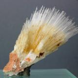 Mesolita<br />Lonavale (Lonavala), Distrito Pune (Distrito Poonah), Maharashtra, India<br />53x32 mm<br /> (Autor: Juan Espino)
