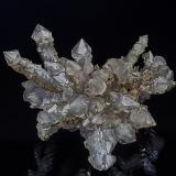 Quartz<br />Dalnegorsk, Dalnegorsk Urban District, Primorsky Krai, Russia<br />14.2 x 14.4 cm<br /> (Author: am mizunaka)