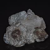 Quartz<br />Val Giuv, Tujetsch (Tavetsch), Vorderrhein Valley, Grischun (Grisons; Graubünden), Switzerland<br />3.4 x 2.4 cm<br /> (Author: am mizunaka)