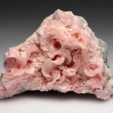 Rhodochrosite
Huachocolpa Mine, Peru
4 x 3 x 3 cm (Author: xdxucn)