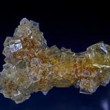 Fluorite
Hilton Mine, Scordale, North Pennines, Cumbria, England, UK
4 cm x 2.8 cm x 3.8 cm (Author: am mizunaka)