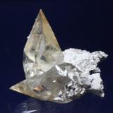 Calcite, Dolomite
Elmwood Mine, Smith County, Tennessee, USA
9.0 x 6.0 cm (Author: Don Lum)
