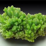 Pyromorphite
Daoping Mine, Gongcheng Co., Guilin Prefecture, Guangxi Zhuang Autonomous Region, China
5.8 x 4.1 x 3.2 mm (Author: xdxucn)