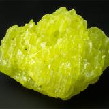 Sulfur
Stoneco Quarry, Maybee, Monroe County, Michigan, USA
3.6 x 3 x 2.2 cm (Author: xdxucn)