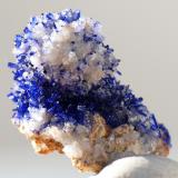 Azurite and calcite
Tsumeb, Namibia
21 x 15 x 12 mm
Same as above. (Author: Pierre Joubert)