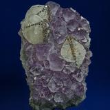 Quartz (var amethyst), Calcite
Artigas, Artigas Department, Uruguay
14.4 x 9.4 cm (Author: am mizunaka)