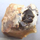 CasiteritaMina Fuentes Villanas, Grupo Minero Aurora y otros, Barquilla, Villar de la Yegua, Comarca Campo de Argañán, Salamanca, Castilla y León, España5x4 cm (Autor: canada)