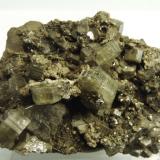 Fluorapatito (Grupo Apatito) y Siderita.<br />Minas da Panasqueira, Aldeia de São Francisco de Assis, Covilhã, Castelo Branco, Cova da Beira, Centro, Portugal<br />65x45 mm.<br /> (Autor: Jesus Franquesa Baucells)