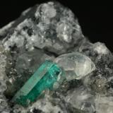 Beryl (variety emerald), Calcite<br />La Pita mining district, Municipio Maripí, Western Emerald Belt, Boyacá Department, Colombia<br />Detail - FOV=2.5cm<br /> (Author: Fiebre Verde)