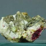RhodizitaValle Sahatany (Mt. Ibity), Región Vakinankaratra, Madagascar45x25 mm (Autor: Juan Espino)