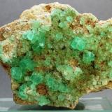 Fluorita<br />Pedrera Berta, Turó de Can Domènech, Serra de Roques Blanques, Sant Cugat del Vallès-El Papiol, Comarca Vallès Occidental / Baix Llobregat, Barcelona, Cataluña / Catalunya, España<br />81x70x65 mm<br /> (Autor: Juan Espino)
