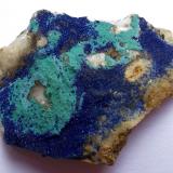 Azurita y malaquita<br />Mina Les Ferreres, Rocabruna, Camprodon, Comarca Ripollès, Gerona / Girona, Cataluña / Catalunya, España<br />3,5 x 2,5 cm<br /> (Autor: Cristalino)