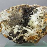 Meionita<br />Mina Monchi, Sierra del Cordel, Burguillos del Cerro, Comarca Zafra-Río Bodión, Badajoz, Extremadura, España<br />180x68x34 mm.<br /> (Autor: Juan Espino)