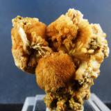 PrehnitaCantera Oficarsa, Cerro de las Culebras, Carchelejo, Cárcheles, Comarca Sierra Mágina, Jaén, Andalucía, España4,5 x 4,5 x 3 cm. (Autor: Felipe Abolafia)