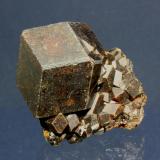 Andradite (Garnet Group)<br />Djouga diggings, Bendougou village, Commune Diakon, Arrondissement Diakon, Bafoulabé Circle, Kayes Region, Mali<br />3.9 x3.2 cm<br /> (Author: Don Lum)