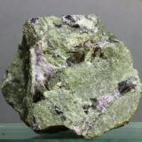 CancrinitaCantera Poudrette, Mont Saint-Hilaire, La Vallée-du-Richelieu RCM, Montérégie, Québec, Canadá50x40 mm (Autor: Juan Espino)