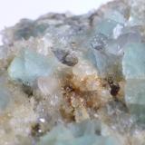 Calcita, Cuarzo, Fluorita y Pirita<br />Pedrera Berta, Turó de Can Domènech, Serra de Roques Blanques, Sant Cugat del Vallès-El Papiol, Comarca Vallès Occidental / Baix Llobregat, Barcelona, Cataluña / Catalunya, España<br />Encuadre 3x2 aprox.<br /> (Autor: heat00)