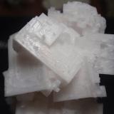 Halita<br />Salinas de Imón, Imón, Sigüenza, Comarca Serranía de Guadalajara, Guadalajara, Castilla-La Mancha, España<br />35x80 mm<br /> (Autor: Ignacio)