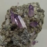 Quartz (var. Amethyst)<br />Cerro de la Concordia, Piedra Parada (Las Vigas), Municipio Tatatila, Veracruz (Veracruz de Ignacio de la Llave), Mexico<br />9.5 x 7.1 x 5.7 centimeters<br /> (Author: Ricardo Melendez)