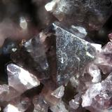 Spinel<br />Trinidad Mine, Cerros del Romeral y Pechón, Benalmádena-Mijas, Comarca Costa del Sol Occidental, Málaga, Andalusia, Spain<br /><br /> (Author: Rewitzer Christian)