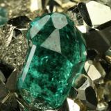 Beryl (variety emerald) and Pyrite<br />Chivor mining district, El Acuario Mine, Municipio Chivor, Eastern Emerald Belt, Boyacá Department, Colombia<br />Detail - xl length=6mm<br /> (Author: Fiebre Verde)