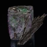 Fluorite, Schorl<br />Erongo Mountain, Usakos, Erongo Region, Namibia<br />3.9 x 3.0 cm<br /> (Author: am mizunaka)